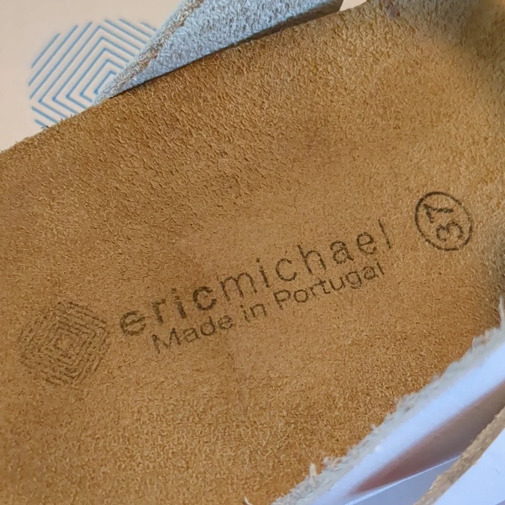Eric Michael White Leather Adjustable Strap Low Wedge Sandals 37 - Picture 11 of 12